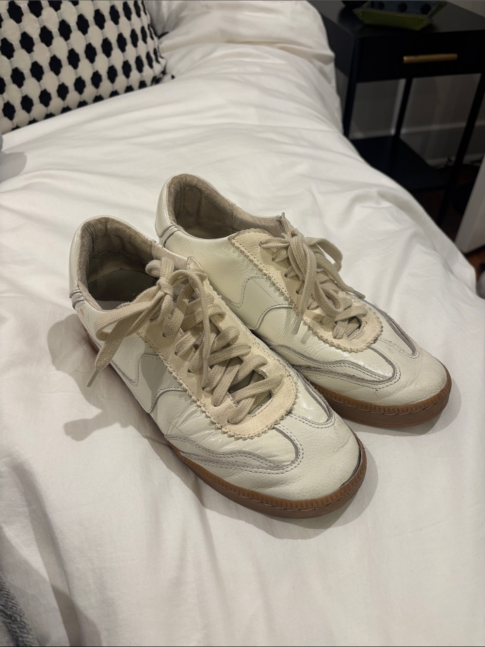 Dolce Vita Cream/White Sneakers